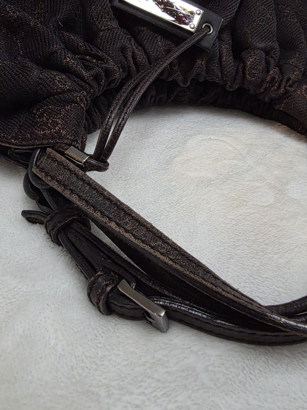 Vintage Gucci GG Monogram Canvas Hobo Bag – Tom Ford Era - Picture 10 of 16